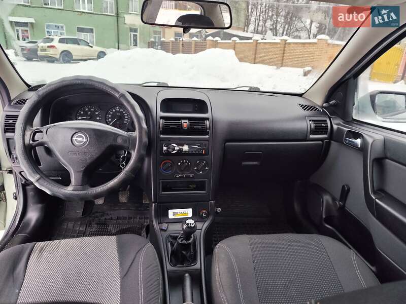 Седан Opel Astra 2009 в Бердичеве
