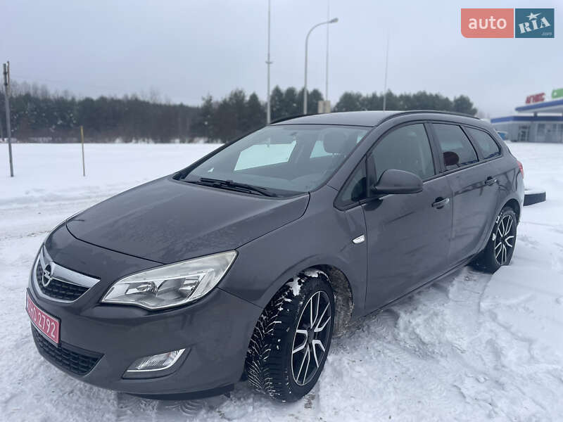 Универсал Opel Astra 2012 в Ковеле