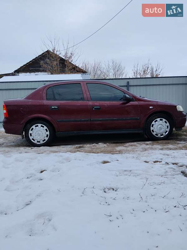 Седан Opel Astra 2008 в Полтаве фото Седан Opel Astra 2008 в Полтаве