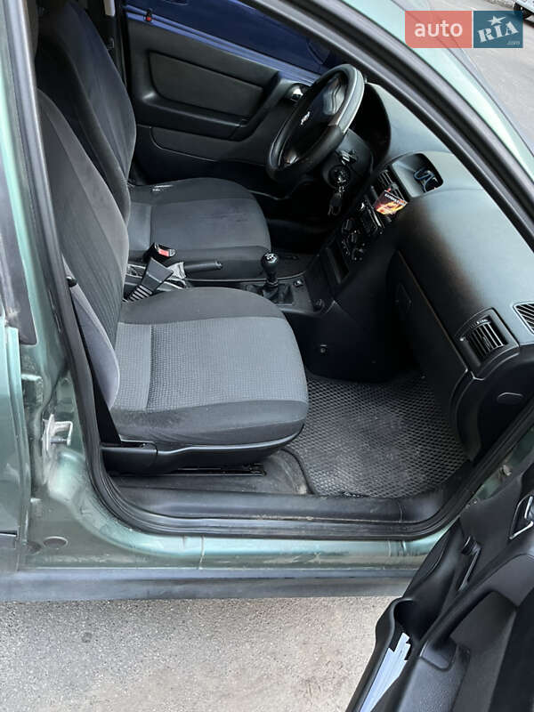 Седан Opel Astra 2006 в Киеве фото 8 Седан Opel Astra 2006 в Киеве