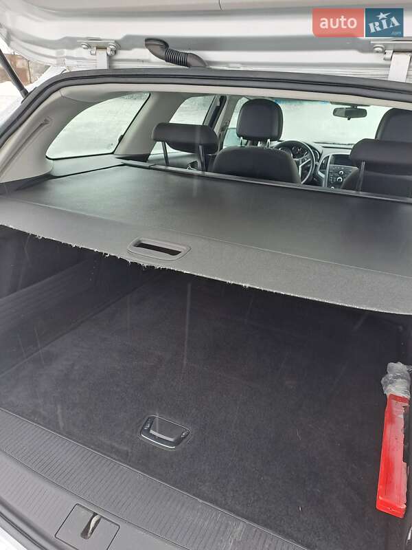 Универсал Opel Astra 2013 в Нововолынске фото 11 Универсал Opel Astra 2013 в Нововолынске