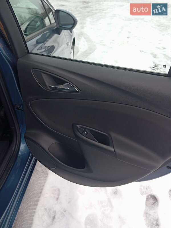Хетчбек Opel Astra 2016 в Луцьку
