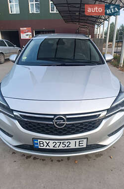 Универсал Opel Astra 2018 в Славуте