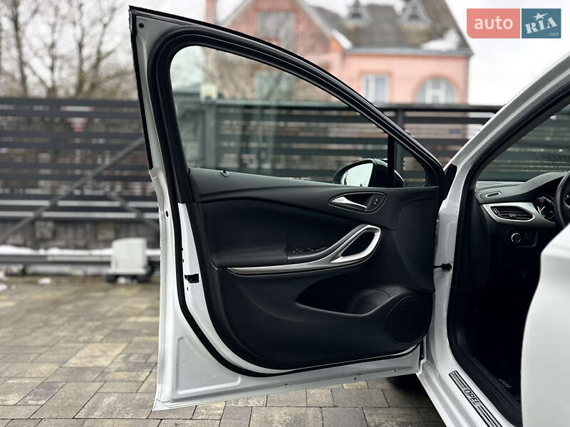 Универсал Opel Astra 2020 в Луцке