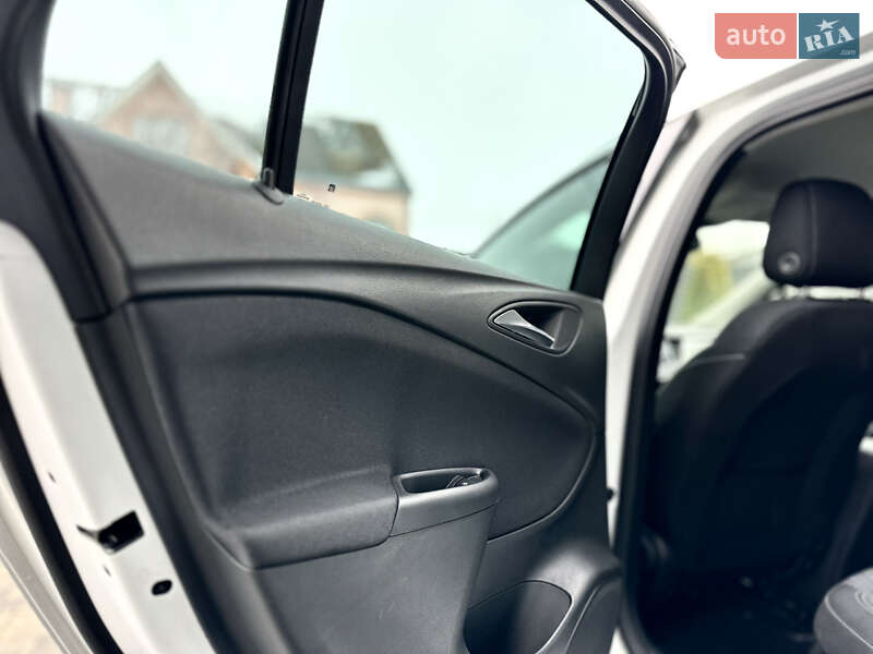 Универсал Opel Astra 2020 в Луцке