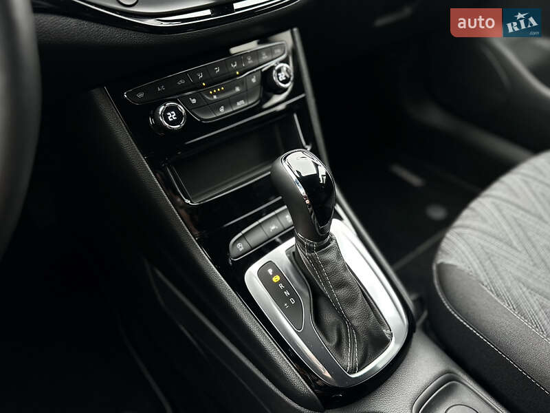 Универсал Opel Astra 2020 в Луцке