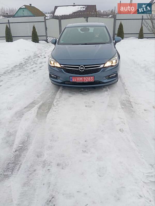 Хетчбек Opel Astra 2016 в Луцьку