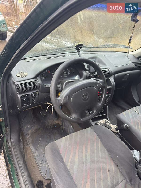 Универсал Opel Astra 1997 в Краматорске