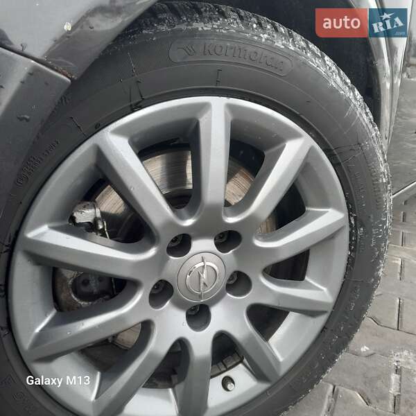 Универсал Opel Astra 2006 в Бродах