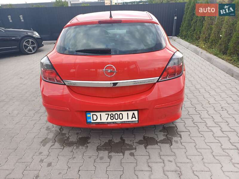 Хэтчбек Opel Astra 2006 в Николаеве