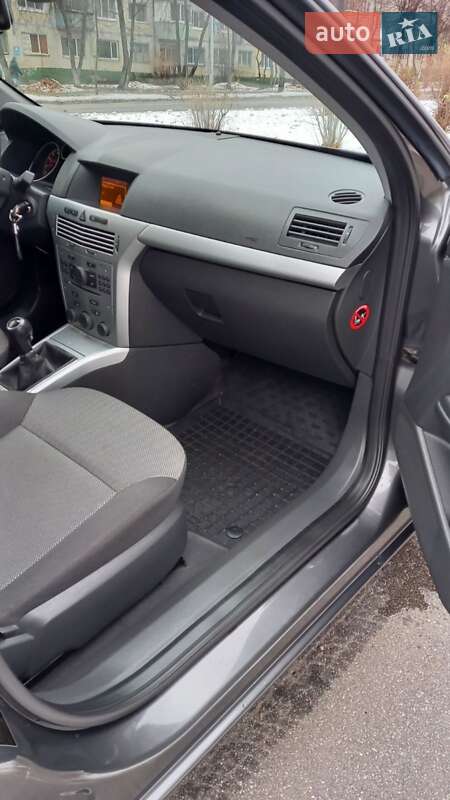 Хэтчбек Opel Astra 2009 в Киеве