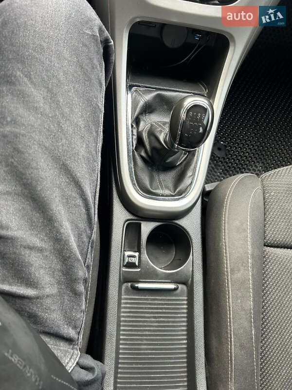 Универсал Opel Astra 2011 в Львове