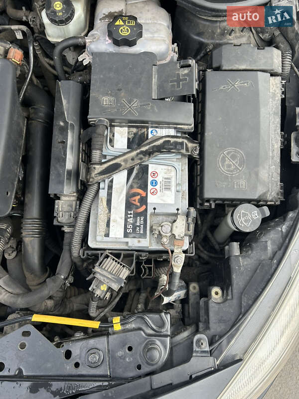 Универсал Opel Astra 2011 в Львове