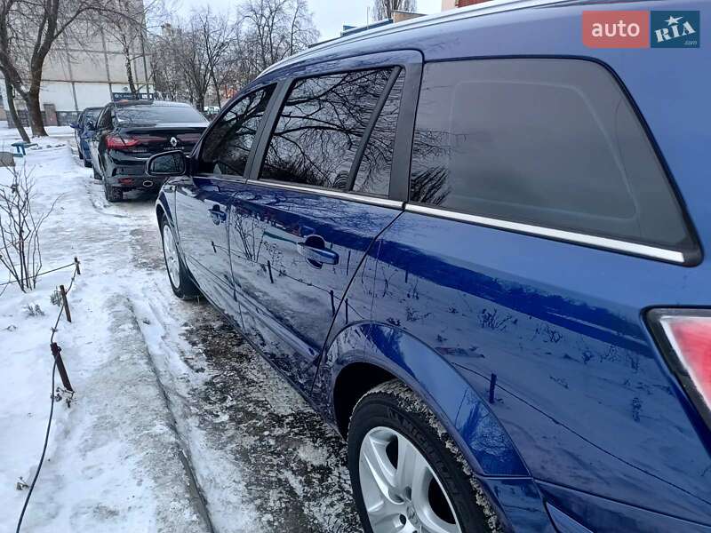 Универсал Opel Astra 2008 в Белой Церкви
