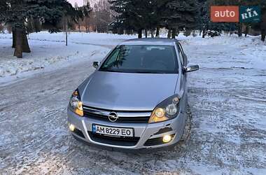 Хетчбек Opel Astra 2004 в Житомирі