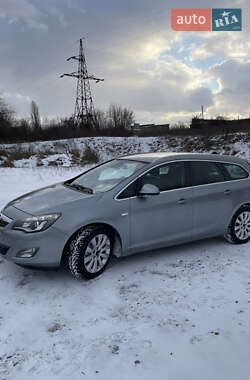Универсал Opel Astra 2012 в Каменец-Подольском