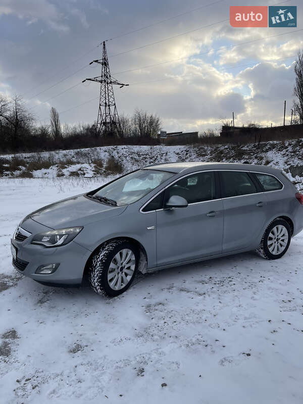 Opel Astra 2012 Opel Astra 2012