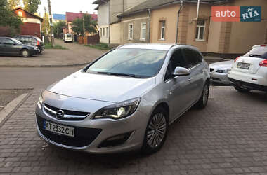 Универсал Opel Astra 2013 в Ивано-Франковске