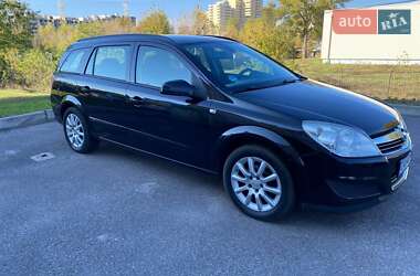 Универсал Opel Astra 2008 в Ватутино