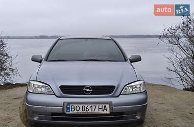 Седан Opel Astra 2008 в Богуславе