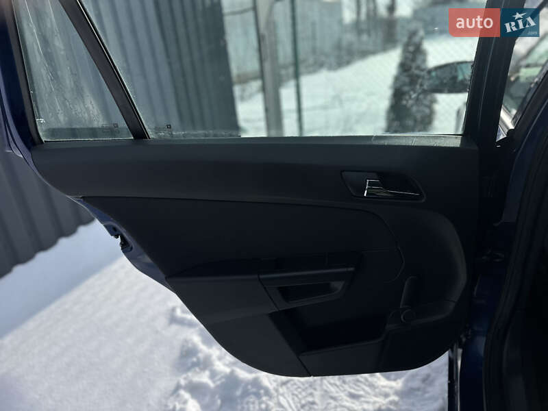 Универсал Opel Astra 2008 в Виннице