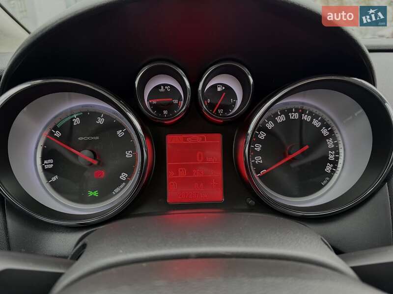 Хэтчбек Opel Astra 2011 в Ровно