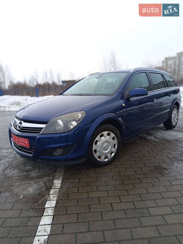 Универсал Opel Astra 2009 в Дрогобыче