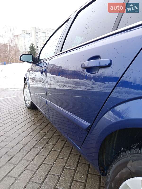 Универсал Opel Astra 2009 в Дрогобыче