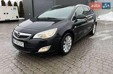 Універсал Opel Astra 2011 в Львові