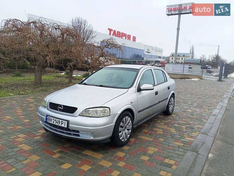 Хэтчбек Opel Astra 2001 в Белгороде-Днестровском