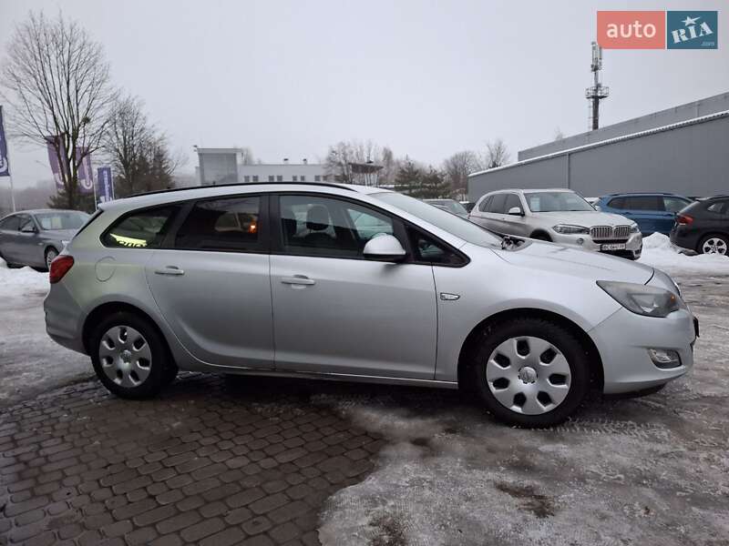 Універсал Opel Astra 2012 в Львові фото 4 Універсал Opel Astra 2012 в Львові