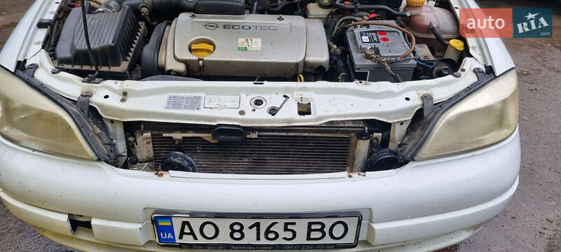 Универсал Opel Astra 2003 в Великом Березном