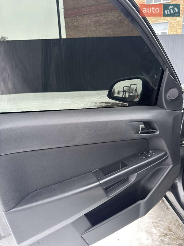 Хэтчбек Opel Astra 2012 в Смеле