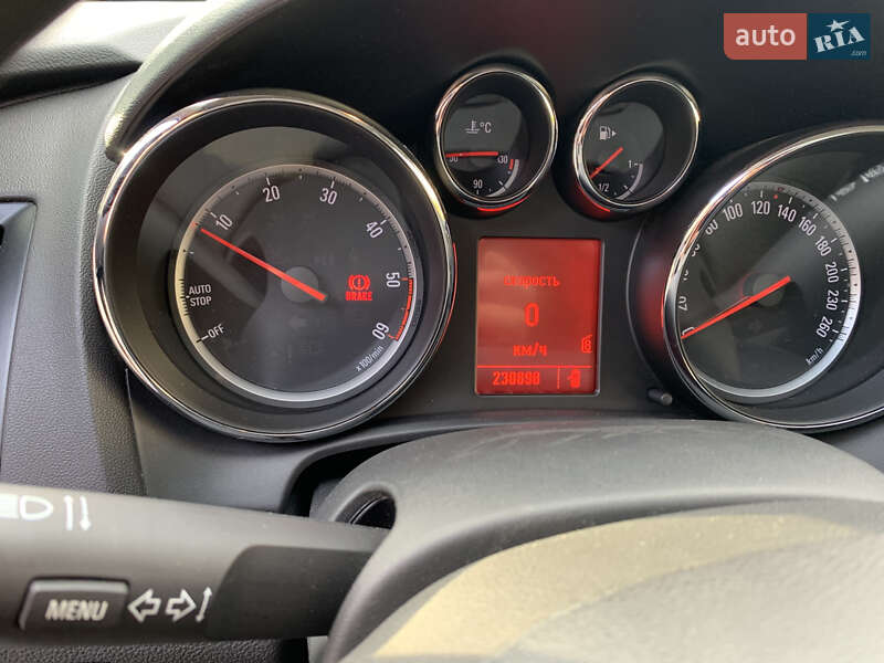 Хэтчбек Opel Astra 2011 в Луцке