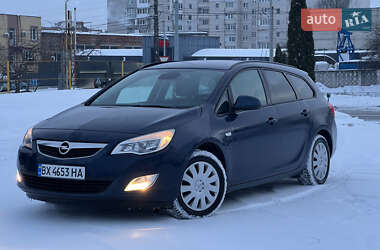 Универсал Opel Astra 2011 в Хмельницком