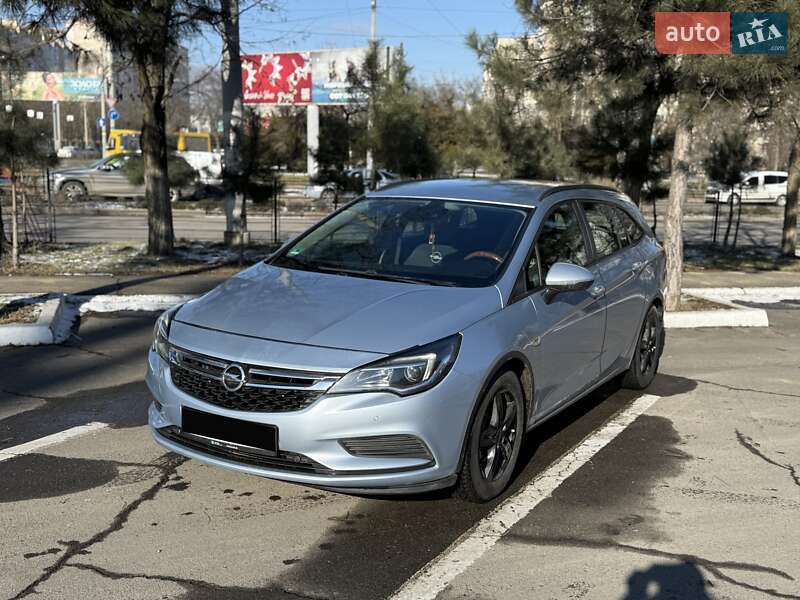 Универсал Opel Astra 2019 в Одессе