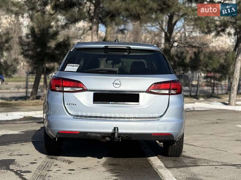 Универсал Opel Astra 2019 в Одессе