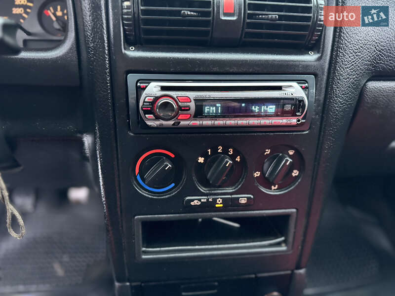 Универсал Opel Astra 2001 в Черновцах