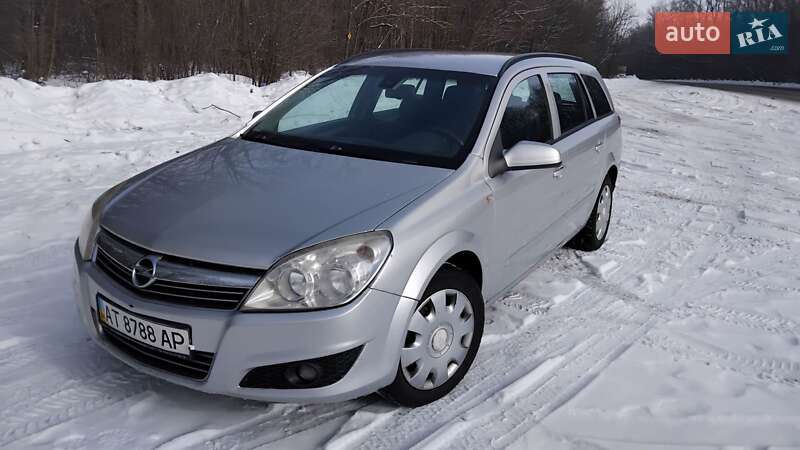 Универсал Opel Astra 2009 в Ивано-Франковске