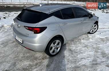 Хэтчбек Opel Astra 2016 в Львове