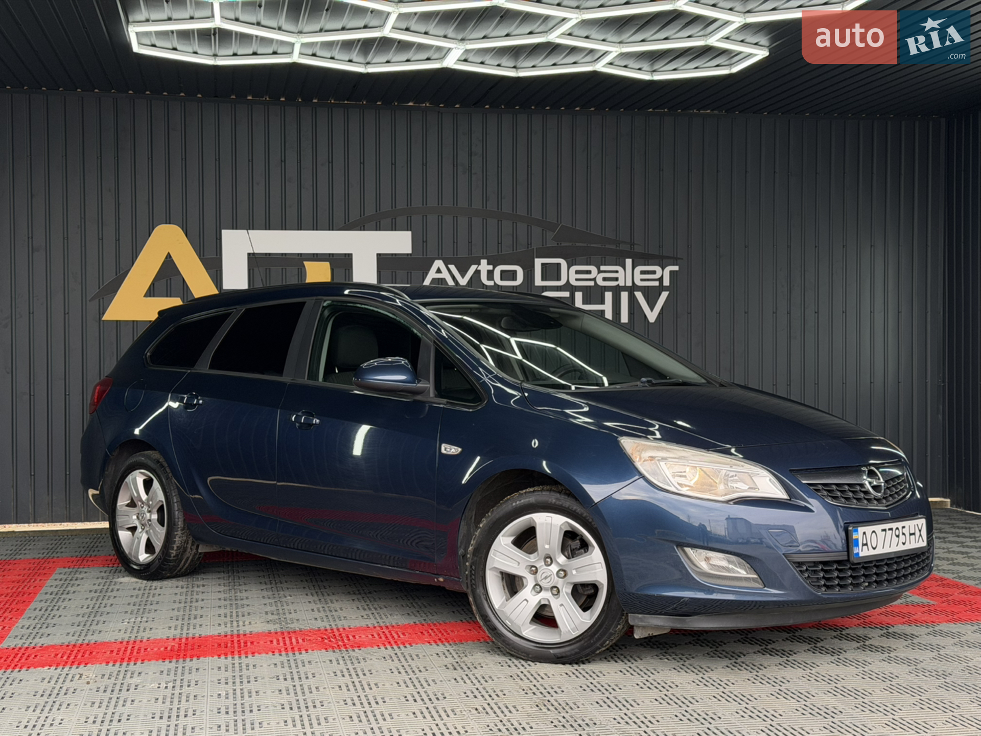 2010 Opel Astra - мініатюра 8