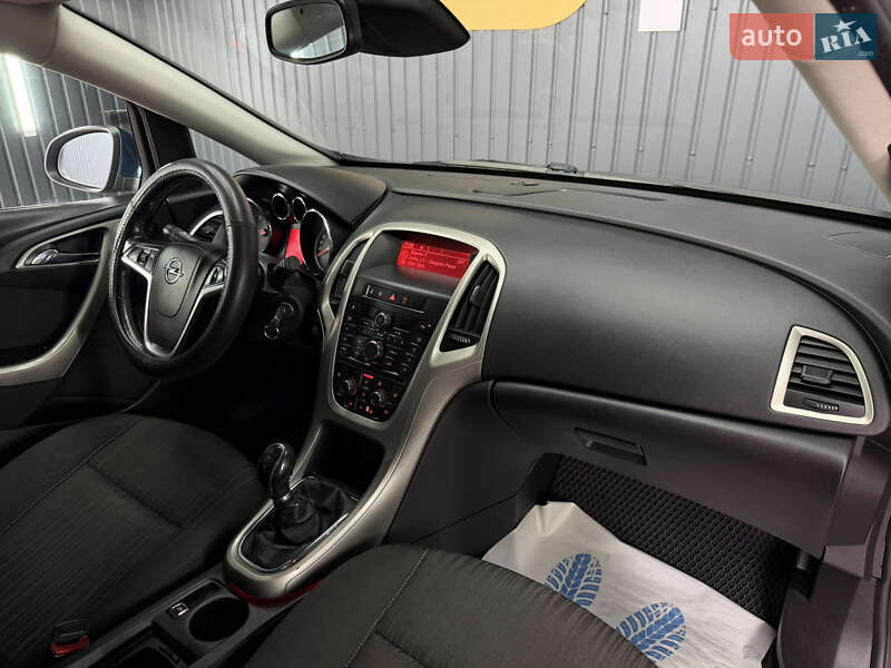Универсал Opel Astra 2010 в Тячеве фото 52 Универсал Opel Astra 2010 в Тячеве
