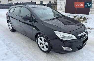 Универсал Opel Astra 2011 в Ковеле
