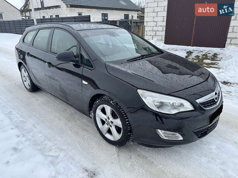 Универсал Opel Astra 2011 в Ковеле