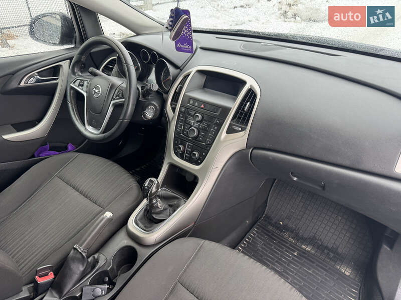 Универсал Opel Astra 2011 в Ковеле