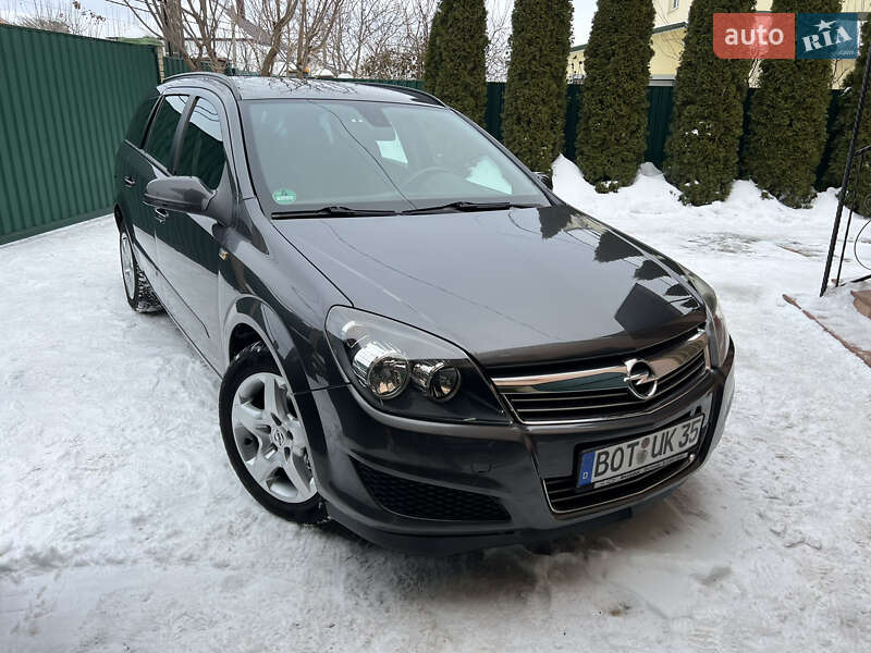 Универсал Opel Astra 2009 в Виннице