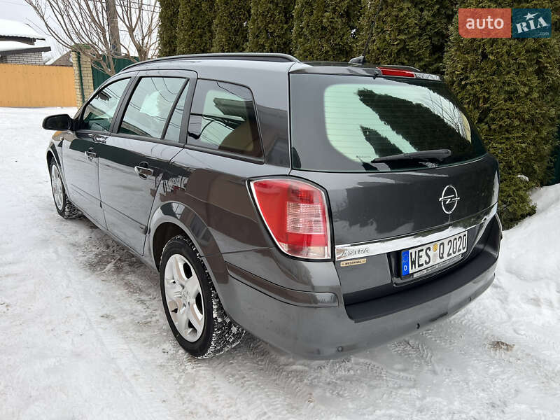 Универсал Opel Astra 2009 в Виннице