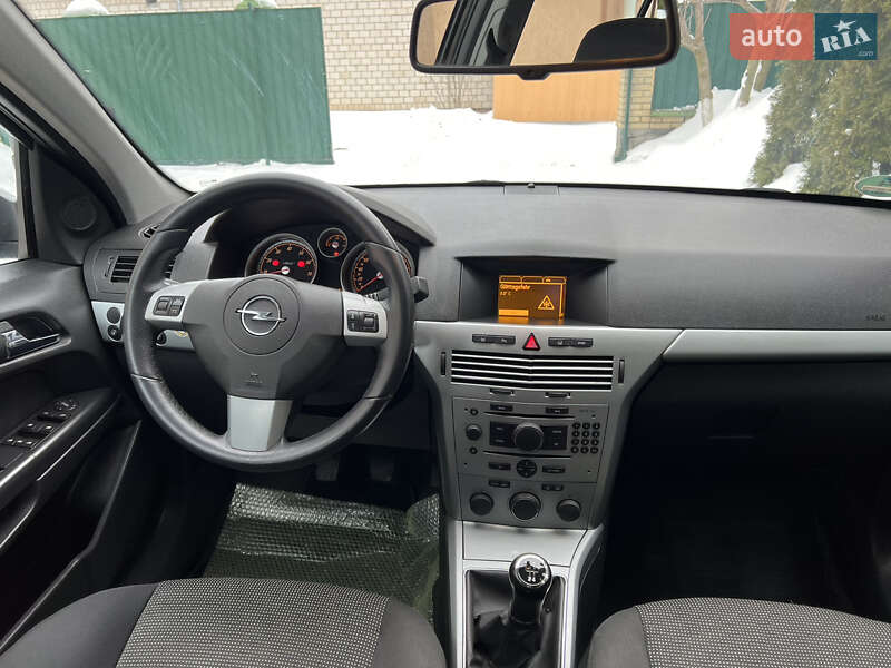 Универсал Opel Astra 2009 в Виннице