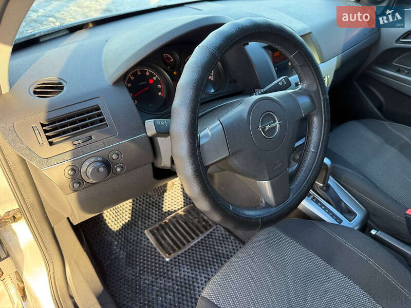 Универсал Opel Astra 2010 в Стрые фото 31 Универсал Opel Astra 2010 в Стрые