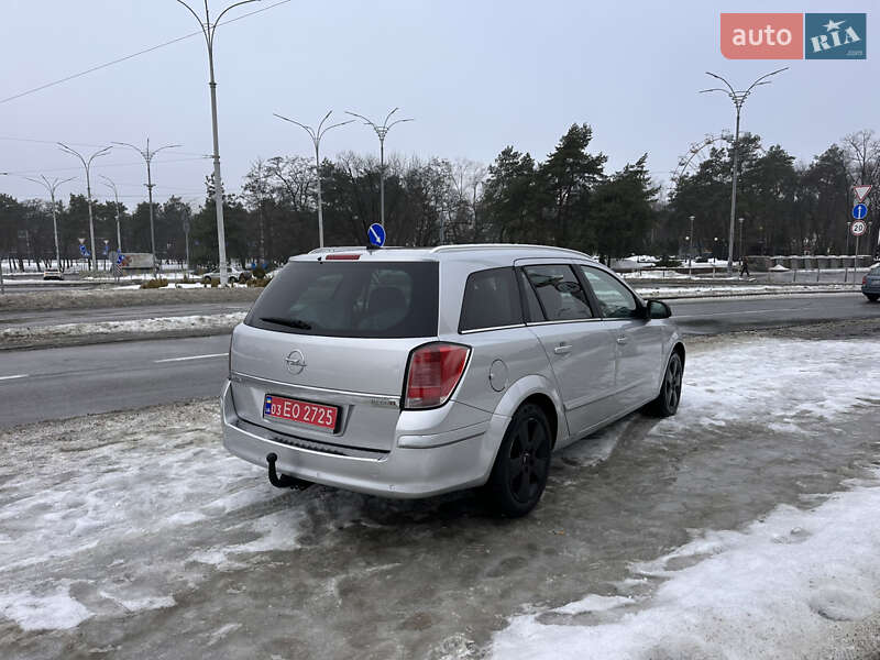 Универсал Opel Astra 2009 в Киеве